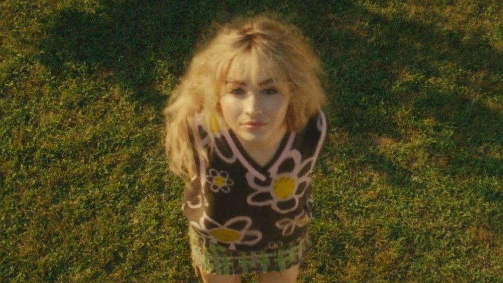 hrlsabrina's tweet photo. <3 https://t.co/AAN4UoHjK3