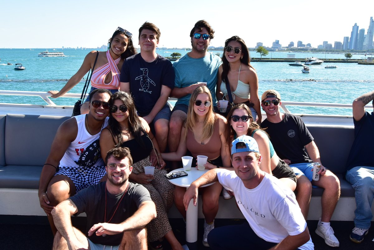 ChiPartyBoat's tweet photo. Guess what? Summer isn't over! Get the group together and let's get you on a party boat. We still have room on our Booze Cruises this weekend!
🍹⛴️🍺🍷🕺
Use promo code 'TWITTER" for a discount.
https://t.co/P5nwxkTGst https://t.co/h3QZFUh7DE