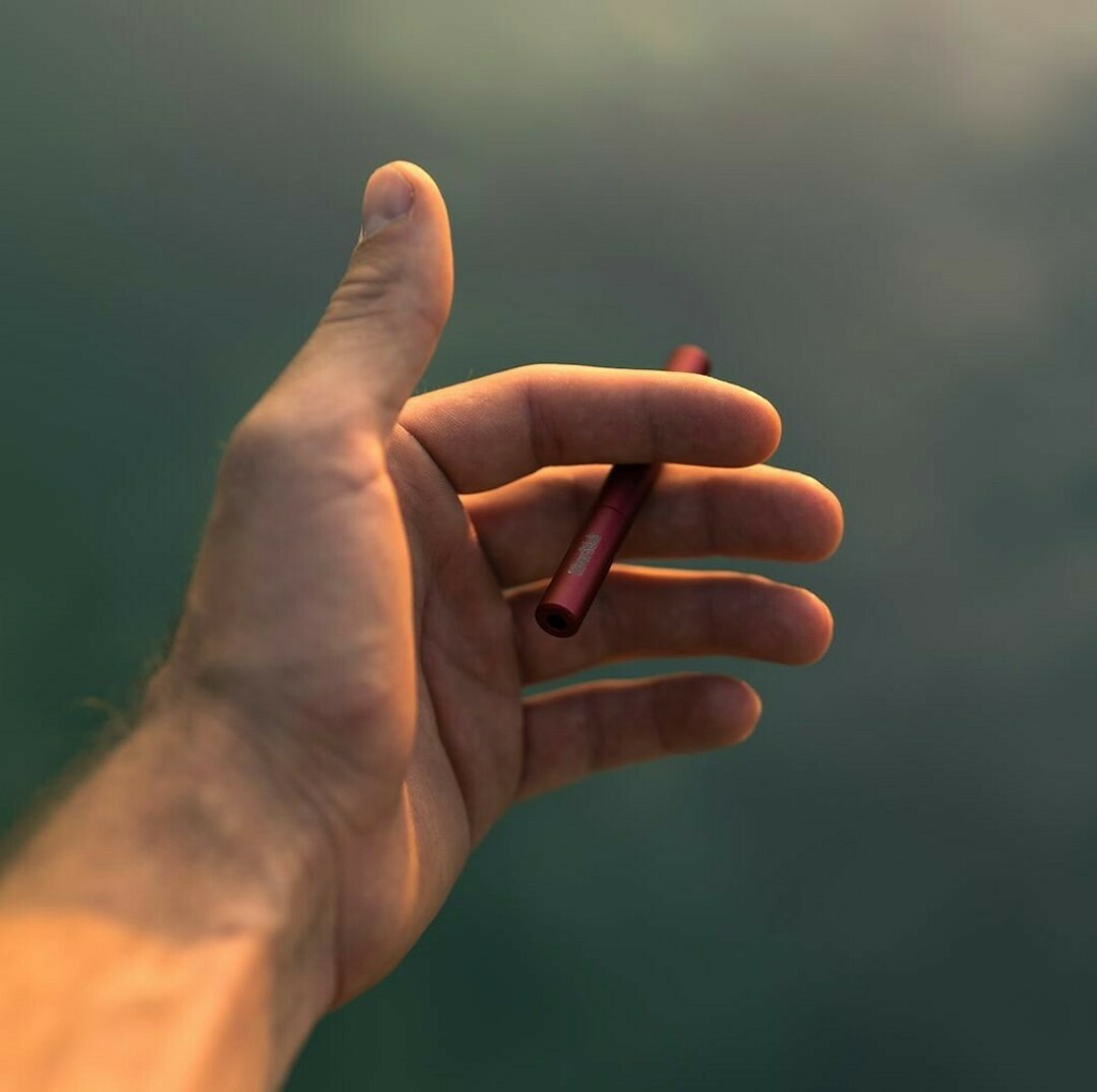 thesilverstick's tweet photo. Our SilverStick Slim fits so well in your hand that you might forget you’re holding it!⠀
⠀
Check out our memorable products asap: https://t.co/MY1KRKO4Wz. Link in Bio. https://t.co/uGtOXpP6cS https://t.co/D4o6q3ozAR