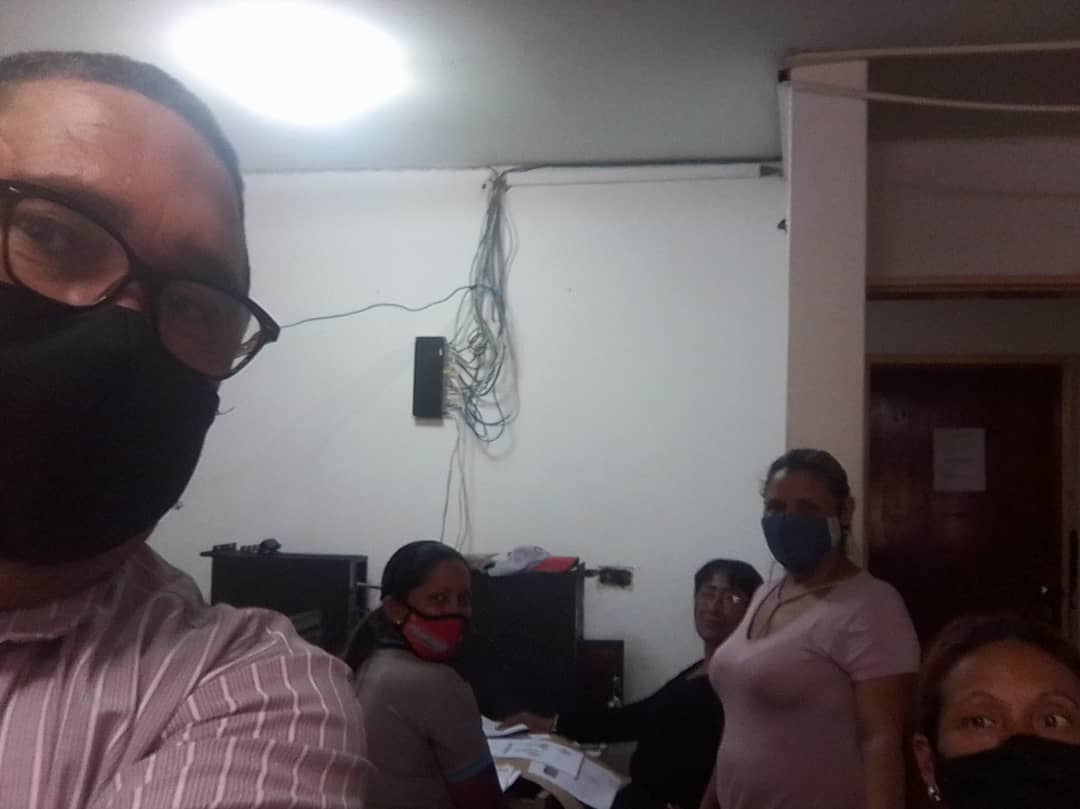 NotiEducate's tweet photo. Esta semana en Zona Educativa estamos brindando atención priorizada a los directores de planteles del nivel Media General del estado, preparándonos así para el inicio del año escolar 2021-2022.

#PortuguesaUnidadYAmor
@rafaelcalles @MPPEDUCACION @_LaAvanzadora @Nancyor7 https://t.co/y02GBH8O0Z
