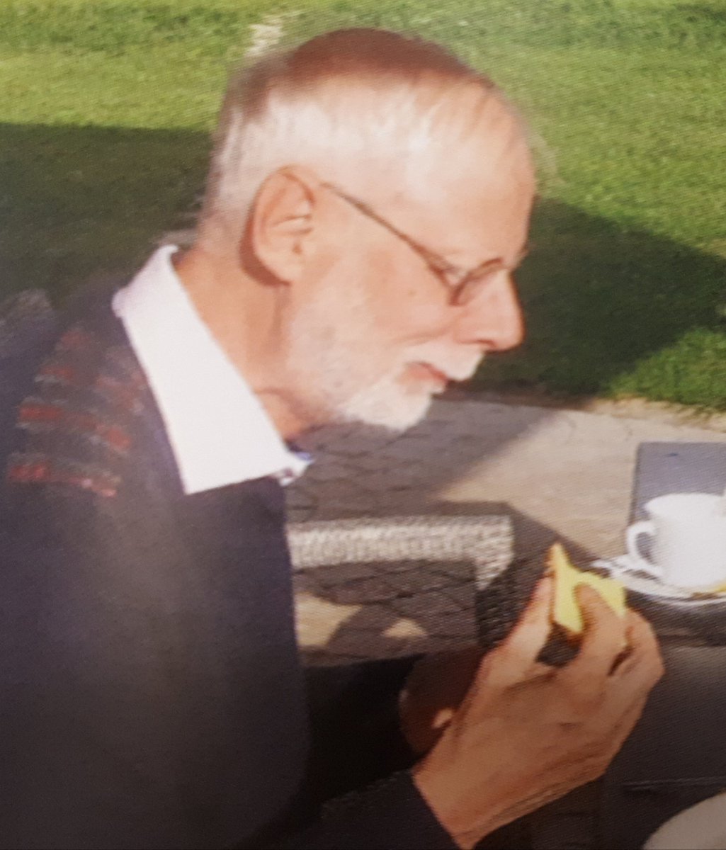 DELFT: Vermist sinds vanmiddag, 
Geerlof 
2625TD Chopinlaan
man blank, 75 jr,slank ,kort grijs haar,stoppeltjes baard,mogelijk bril,blauwe jas , spijkerbroek
Tips? Bel nu 112
Mogelijk naar het centrum gelopen.

Verzoek dit bericht te delen