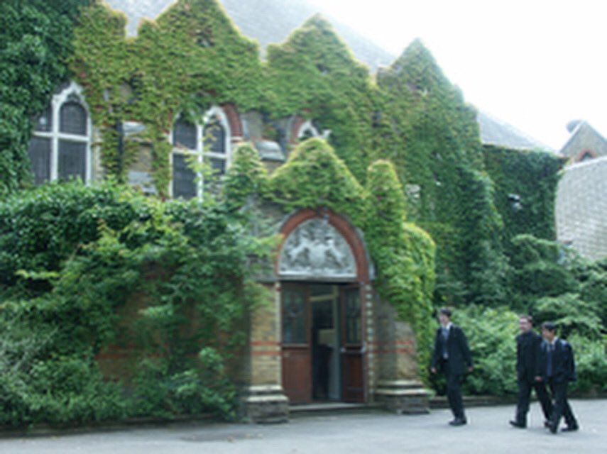 I am reminded by a friend that it was 40 years ago this week that we started secondary school at Haberdashers Aske’s Hatcham Boys. Seems like several lifetimes ago. I remember I turned up with my parents a day early in error 😂 Made some friends for life in that school.