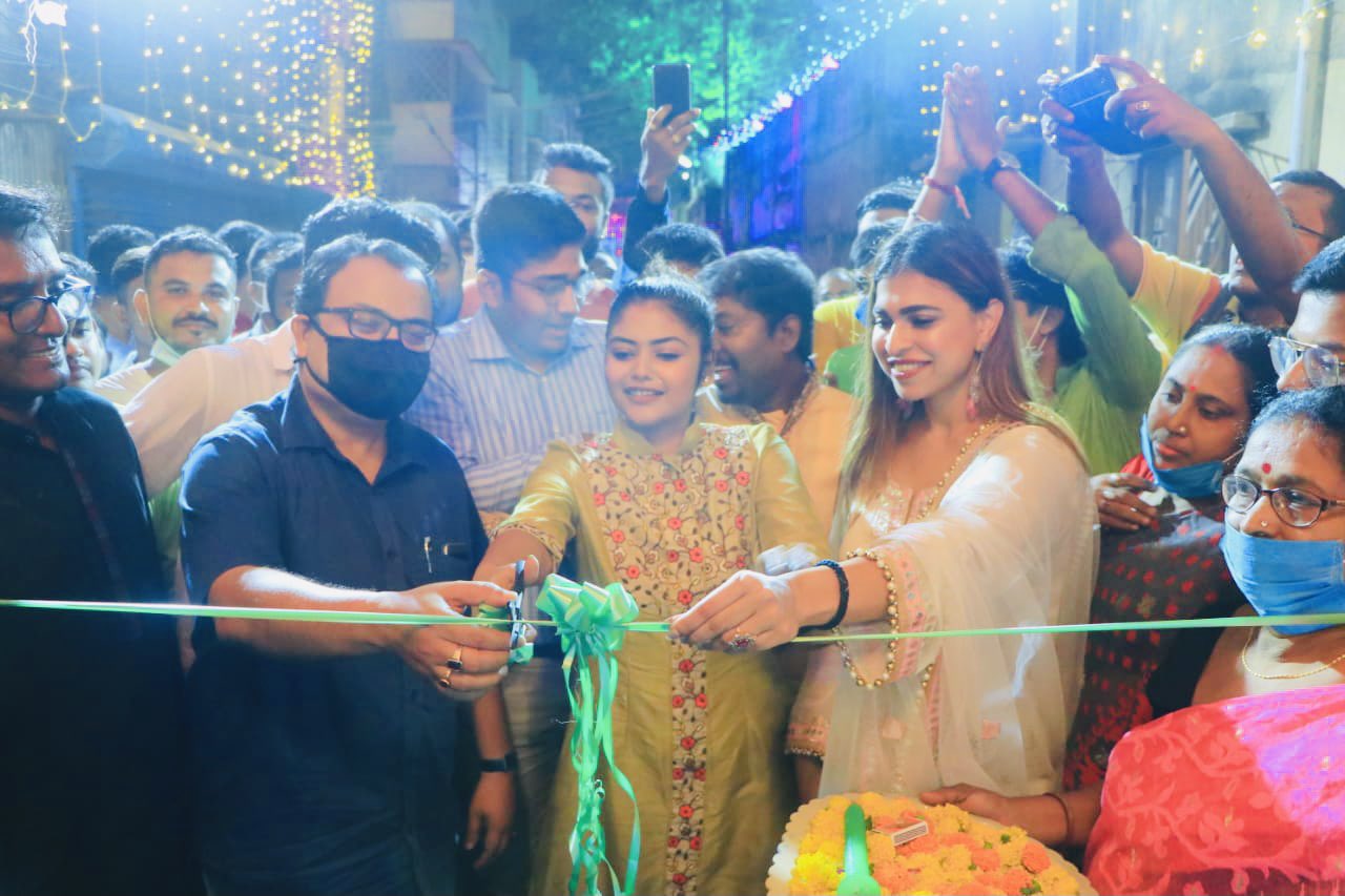 Saayoni Ghosh at Ganesh Puja Inauguration 