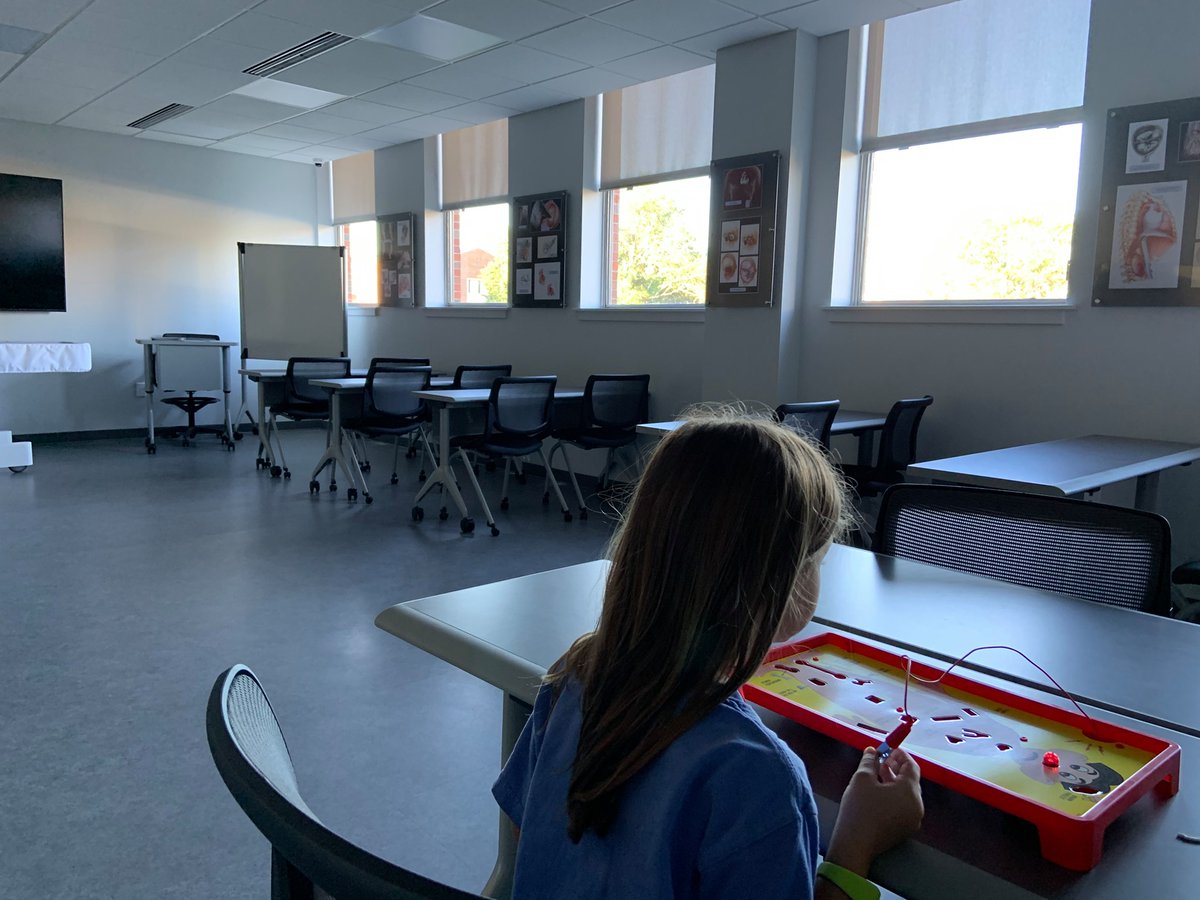 NewmanLATech's tweet image. Getting ready for the grand opening of the @LATech Virtual Anatomy Lab...just getting some help from my assistant to make sure everything is working. ans.latech.edu/hinckley-virtu…