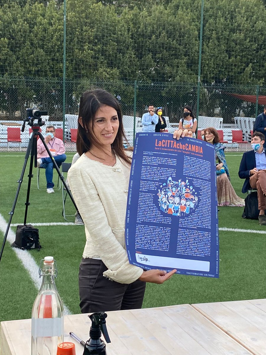 Inizia il confronto con la sindaca <a href="/virginiaraggi/">Virginia Raggi</a> che ha sottoscritto il manifesto proposto da noi con <a href="/Ashoka/">Ashoka</a> e CalcioSociale, condiviso con oltre 40 associazioni. Ringraziamo la sindaca per la sua partecipazione. #lacittachecambia #amministrative2021 #roma #shapingrome