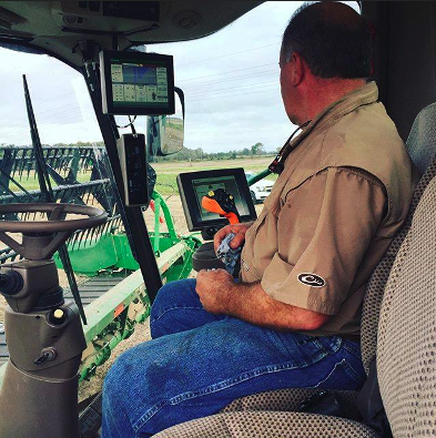 Precision ag helps us make better and more timely decisions by providing us providing a constant stream of data in present time. Long gone are the days where you wait until the end of the year to determine each field’s productivity. #Harvest21 #combine #JohnDeereOperations