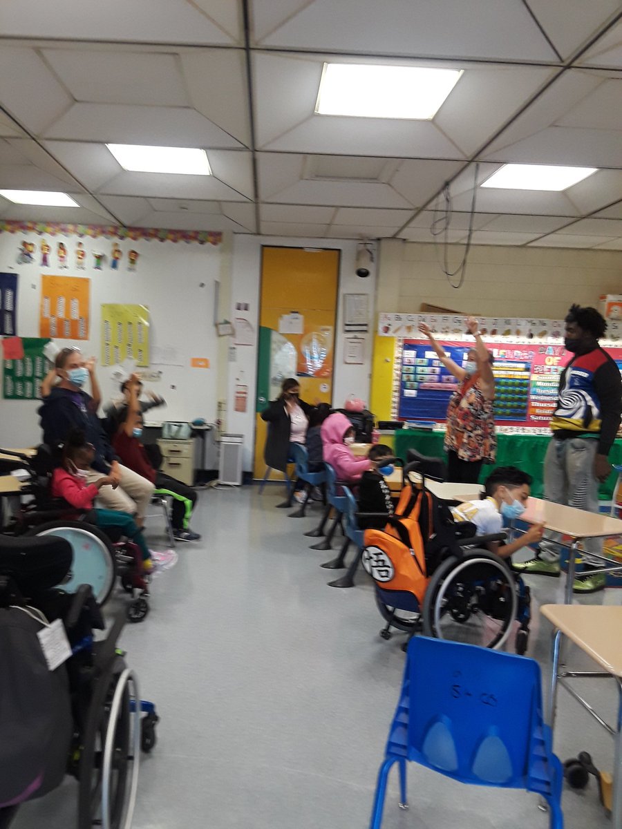 Grace Wai (@drgracewai) on Twitter photo Happy first day of school <a href="/BPSQuincyElem/">Josiah Quincy Elementary School</a>! <a href="/BostonSchools/">BostonPublicSchools</a> @BCassellius #ReturnBostonStrong2021#Joy! #BPSProud Happy first day of school <a href="/BPSQuincyElem/">Josiah Quincy Elementary School</a>! <a href="/BostonSchools/">BostonPublicSchools</a> @BCassellius #ReturnBostonStrong2021#Joy! #BPSProud