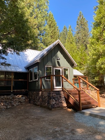 RBCope's tweet photo. Today we share the final look at the cabin up in Emigrant Gap.  #emigrantgap #californiabuilders #californiacontractors #bayareacontractors
#solanocountybuilders #vacavilleconstruction #copebuilders #copebuildersgroup  #rbcope #rbcopecontractors #vacavillecontractors https://t.co/9IbQijZsk0