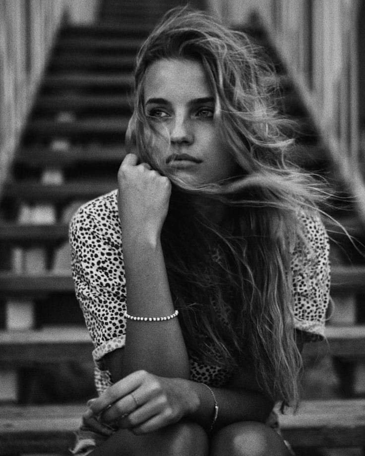 ZeynepEmine38's tweet photo. #_____SeN
GitmekLe
#EyLem
Yaparsın_____!
#_____BeN de
UnutmakLa
#Devrim
Yaparım______!
💕☕☕💕
《YıLmazGüney》
#MutLu 🍀#AkşamLar https://t.co/cDSmYJDEUS