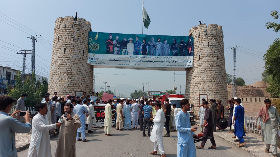 MazharNW's tweet photo. SayNo to BoG
#StopPrivatizationOfKPcolleges https://t.co/8AHmdiu6pp