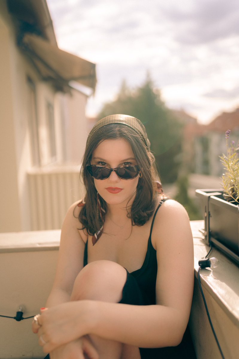 merlestephan_'s tweet photo. A photo I took a few weeks ago. What do you think?

#thisismywork #WhatDoYouThink #photography #femalephotographer #portrait #feedback https://t.co/qHOHSqSiHF