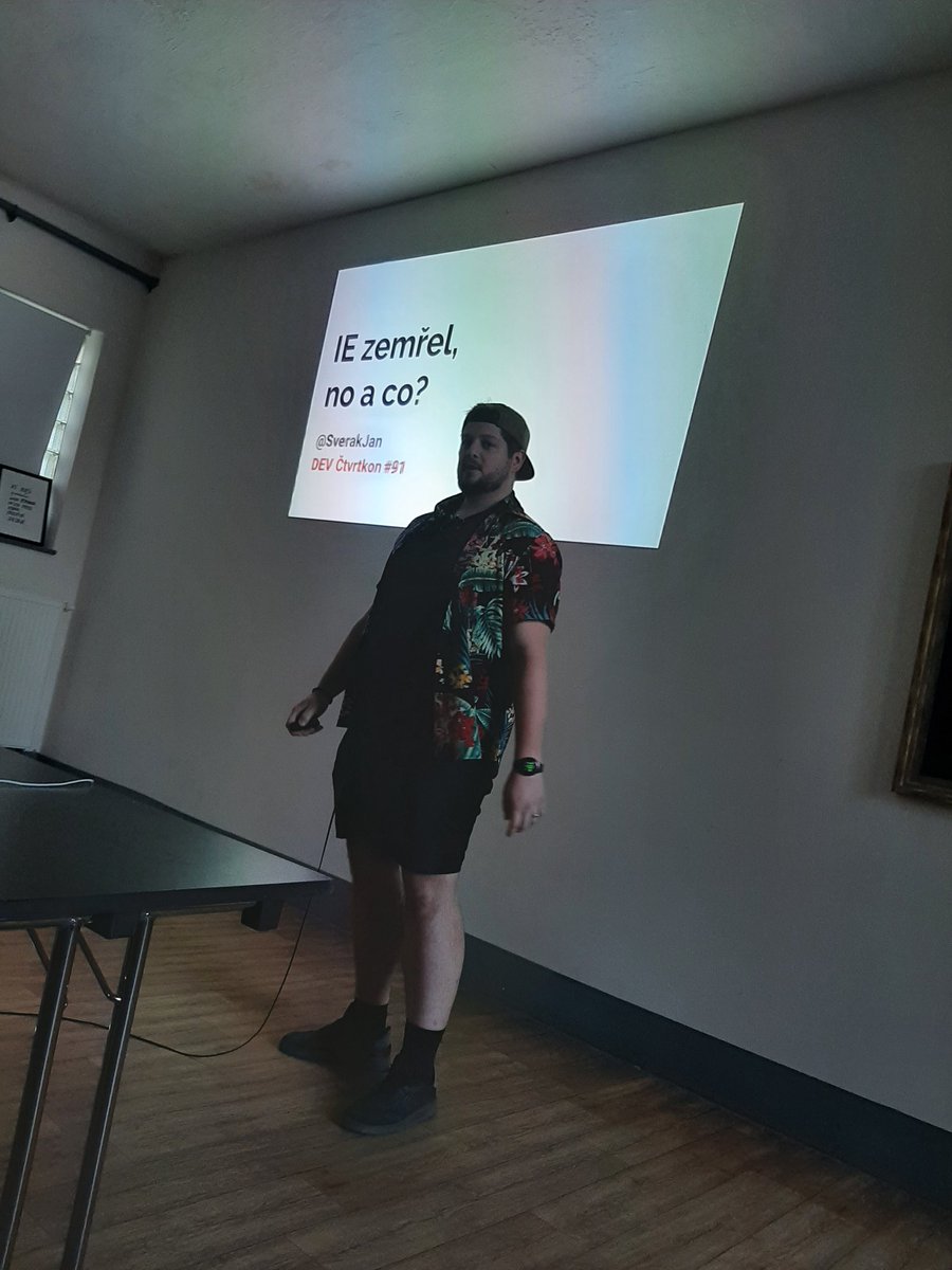 Michal Oktábec tweet media