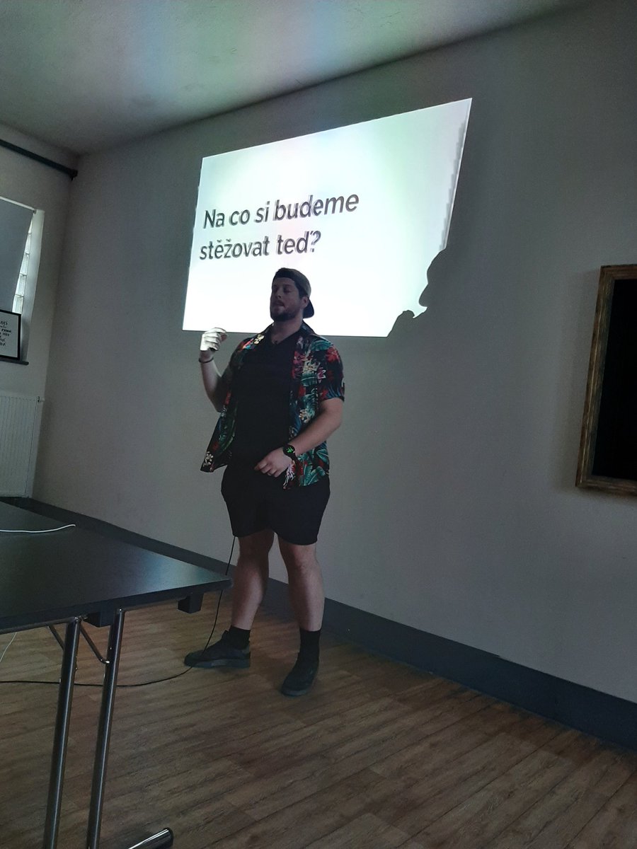 Mikrotalky a <a href="/Kocifaj/">Tomáš Kocifaj</a>, Anna a <a href="/SverakJan/">Jan Svěrák</a> #jihoceskyHackathon #czechitasDigitalniAkademie #IE
#ctvrtkon #JCIT #riegrova51