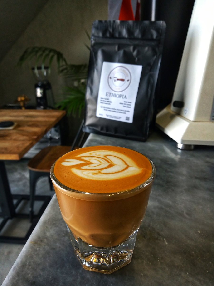 Jojo the barista (@lifeofacoffee) on Twitter photo 