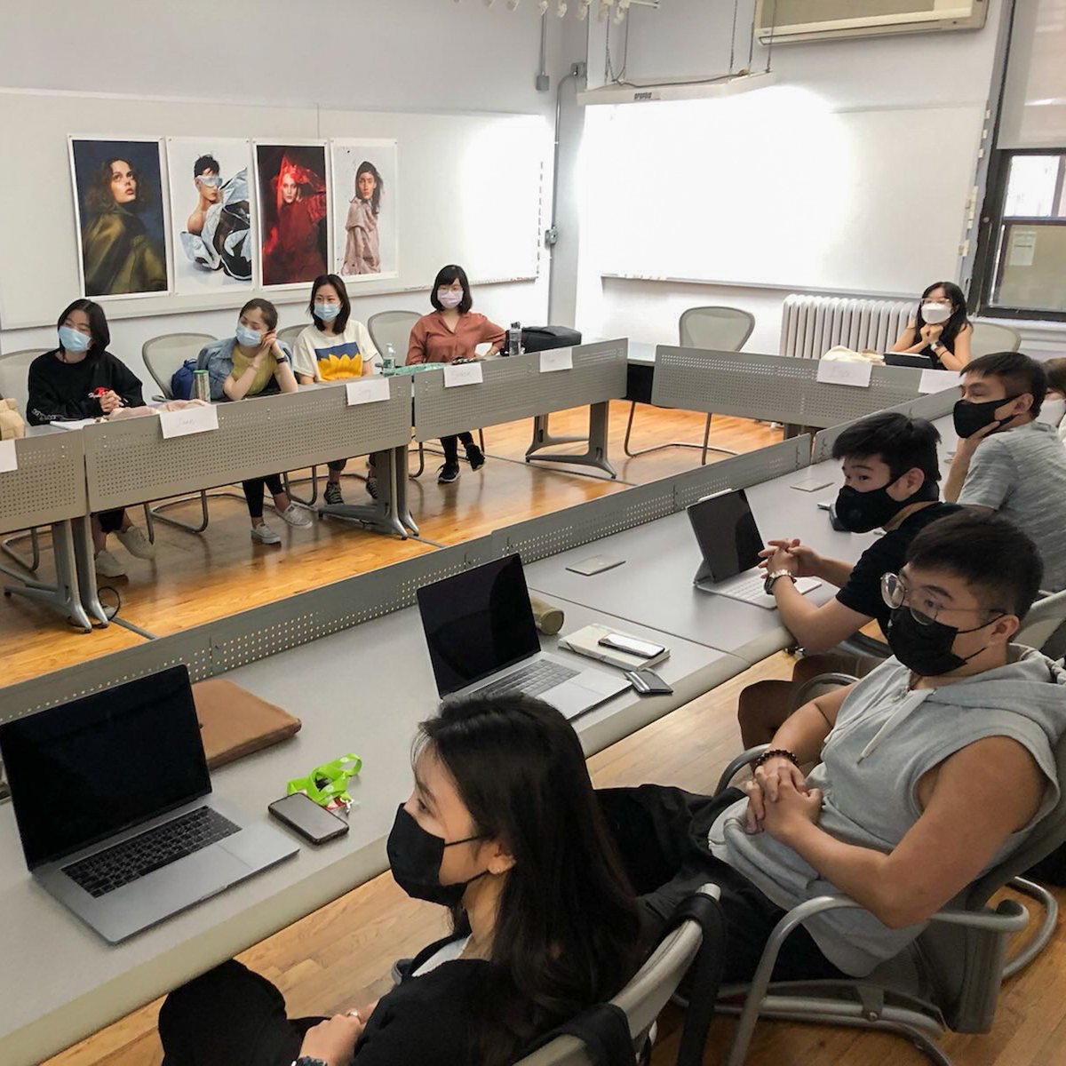 SVADigitalPhoto's tweet photo. Orientation for the Class of 2022 was a success! From headshots with talented alum Kent Meister to a group lunch in the park, it was a fun day of getting to know our new students! We cannot wait to share their talent with you over the course of the school year!
@SVA_News #MPSDP https://t.co/o9EV3TBqqa