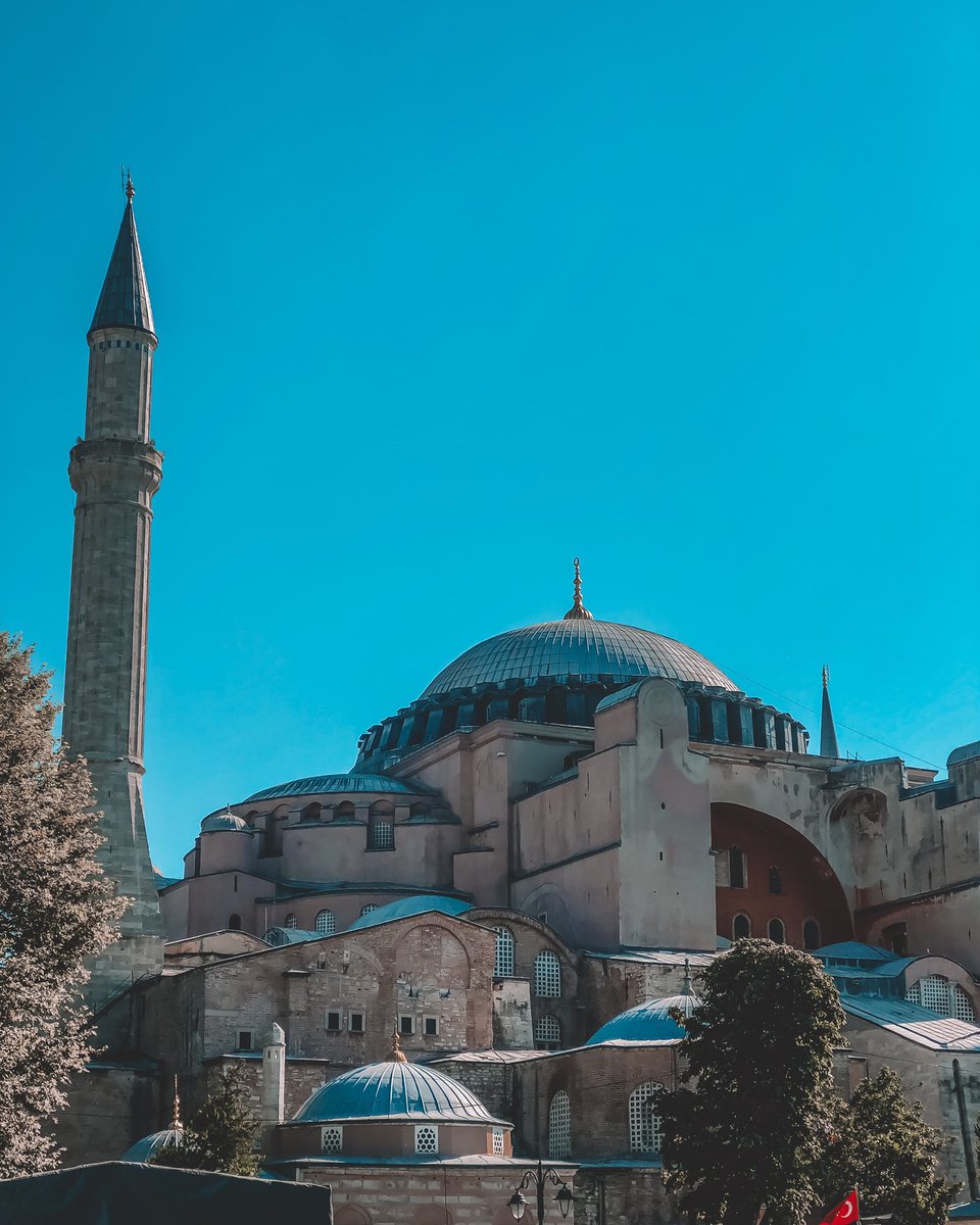 GoTurkeyTravel's tweet photo. 📍Istanbul, Turkey 🇹🇷✨🕌 https://t.co/SxIJFJC5wm