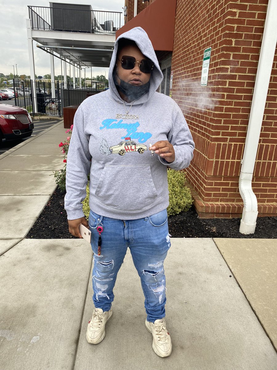BigHomie_Shaunn's tweet photo. Still focused ♨️ #OneHellOfALife💫💔👑 https://t.co/CRzKrEW525
