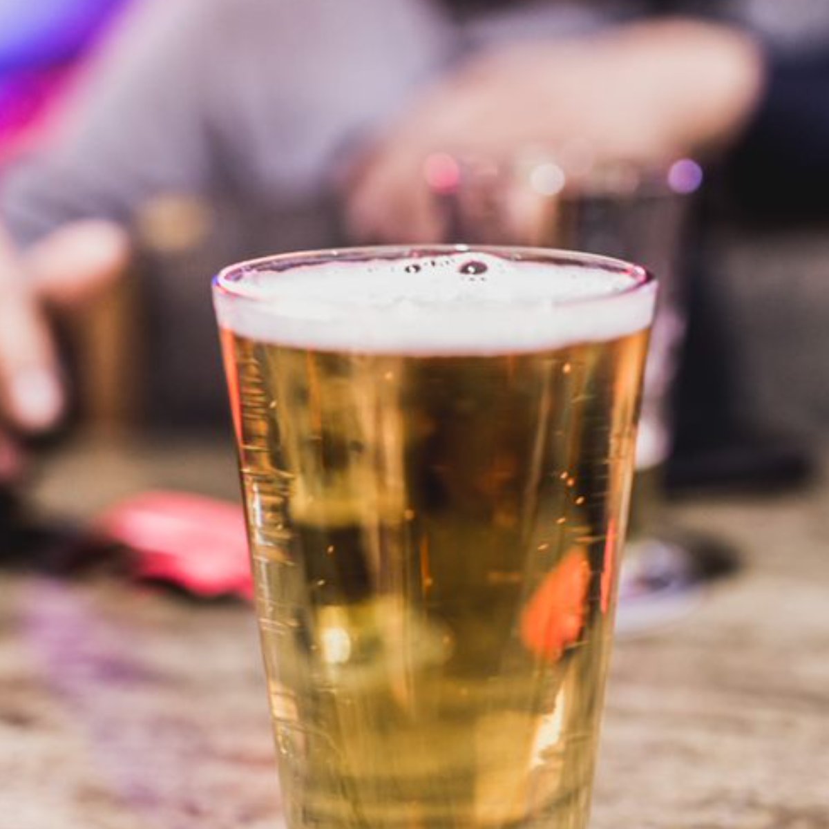 fourdownsbcs's tweet photo. Hoppy, malty, or sour -- what do you look for in your favorite beer? https://t.co/uwFTmhQ9Cl