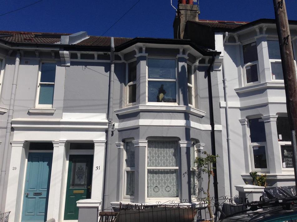 johnhiltons's tweet photo. 📍 Bentham Road, Brighton
🏠 5 bed house for rent
💷 £2,500pcm

Student house, AVAILABLE NOW. Furnished and great student location. Video tour available.

To book a viewing or for more info:
☎ 01273839028
📲 https://t.co/fjz3teD4GK https://t.co/HTooIDKgfc