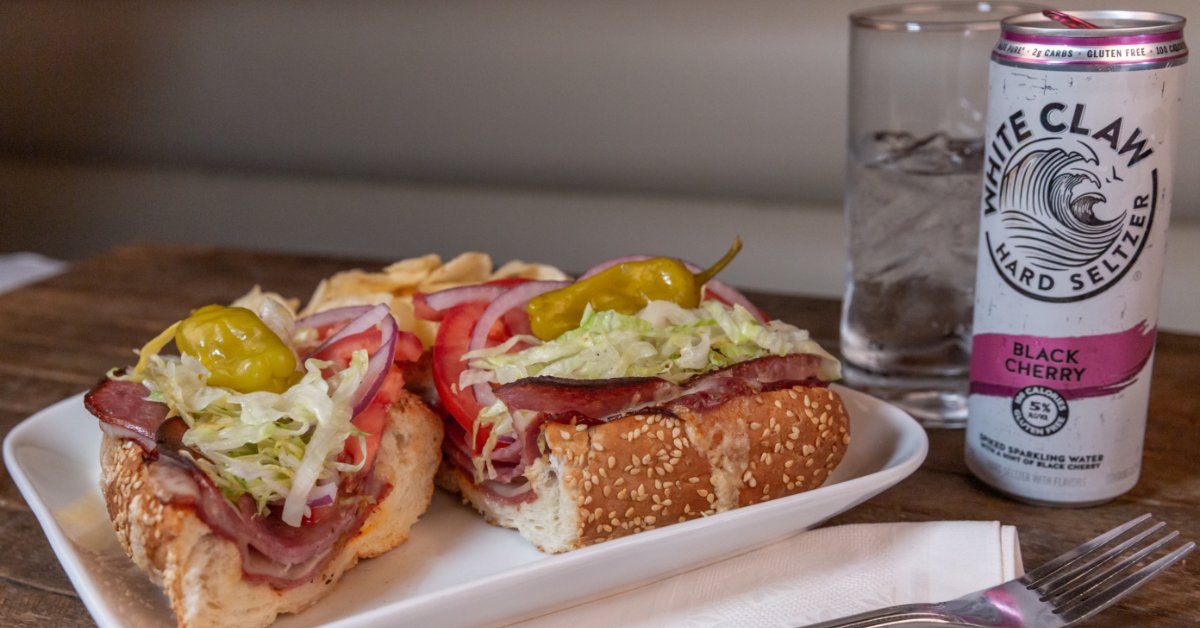 StreetsofNY's tweet image. The week is done! TGFWC&amp;amp;S

(Thank goodness for #WhiteClaws and #Subs… Obviously)