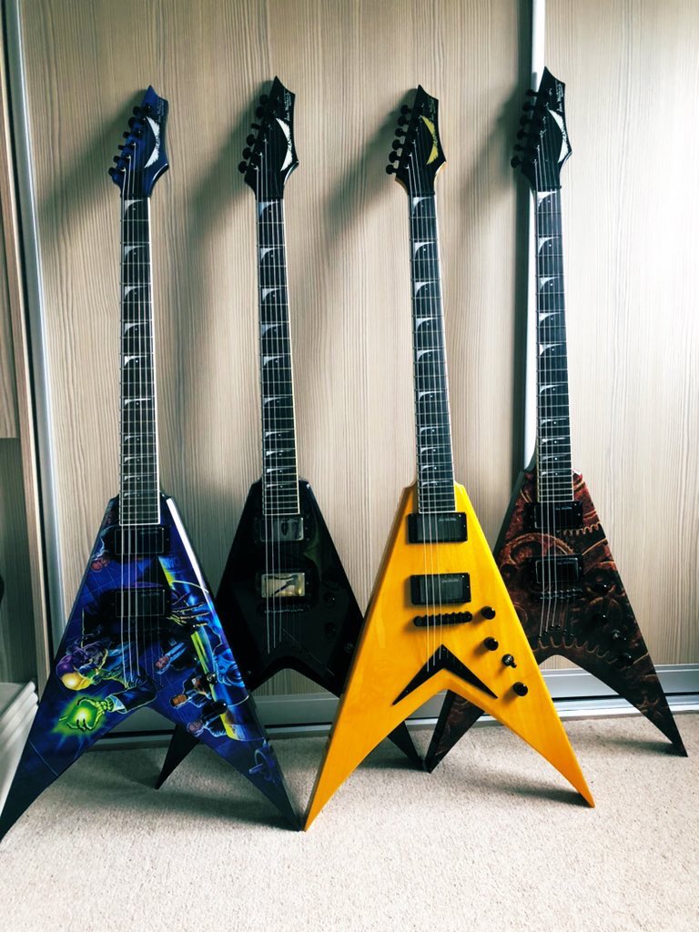 Banzai_6's tweet photo. During lockdown I’ve been playing guitar a lot,last thing to give a drummer 😂@DeanGuitars #deanguitars My four little friends (tuned differently, I’m lazy).Managed to source the Trans Amber in the US &amp; probably got the last Rust In Peace in Europe last yr🔥🤘🏻#davemustaine #vmnt https://t.co/MVJ21VV89k