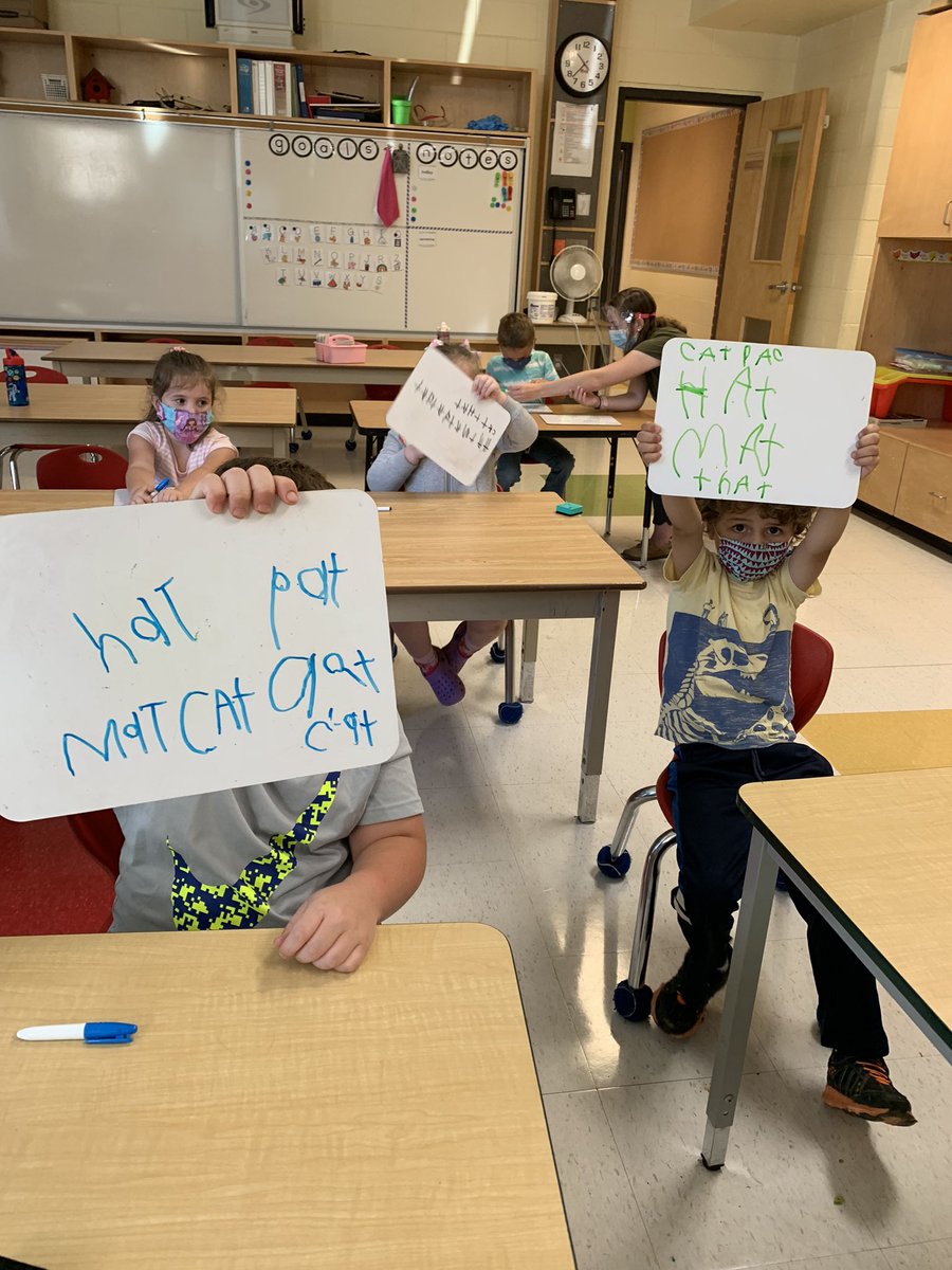 Mrs. Lanthier tweet media