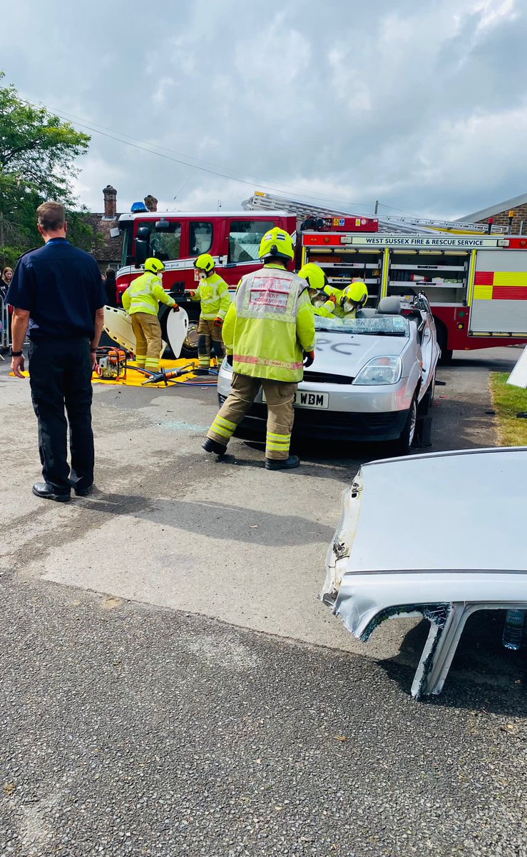 Billingshurst Fire Station tweet media