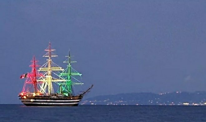 La nave più bella del mondo è uno spettacolo che sarà impossibile dimenticare 🇮🇹

#AmerigoVespucci
#Milazzo