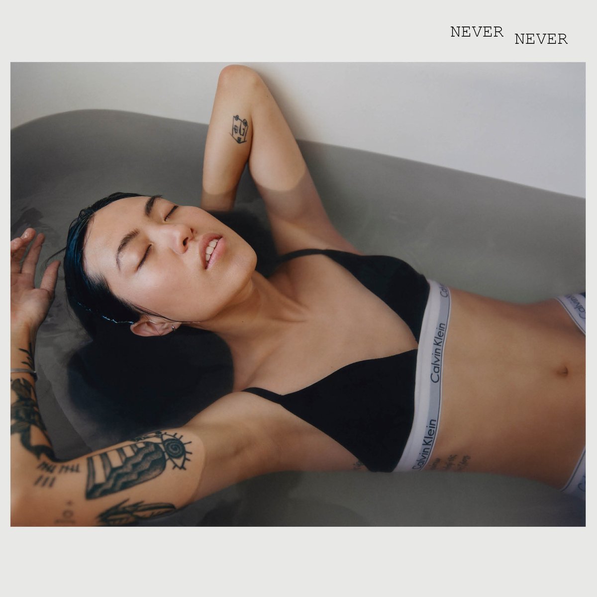 calvinklein tweet media