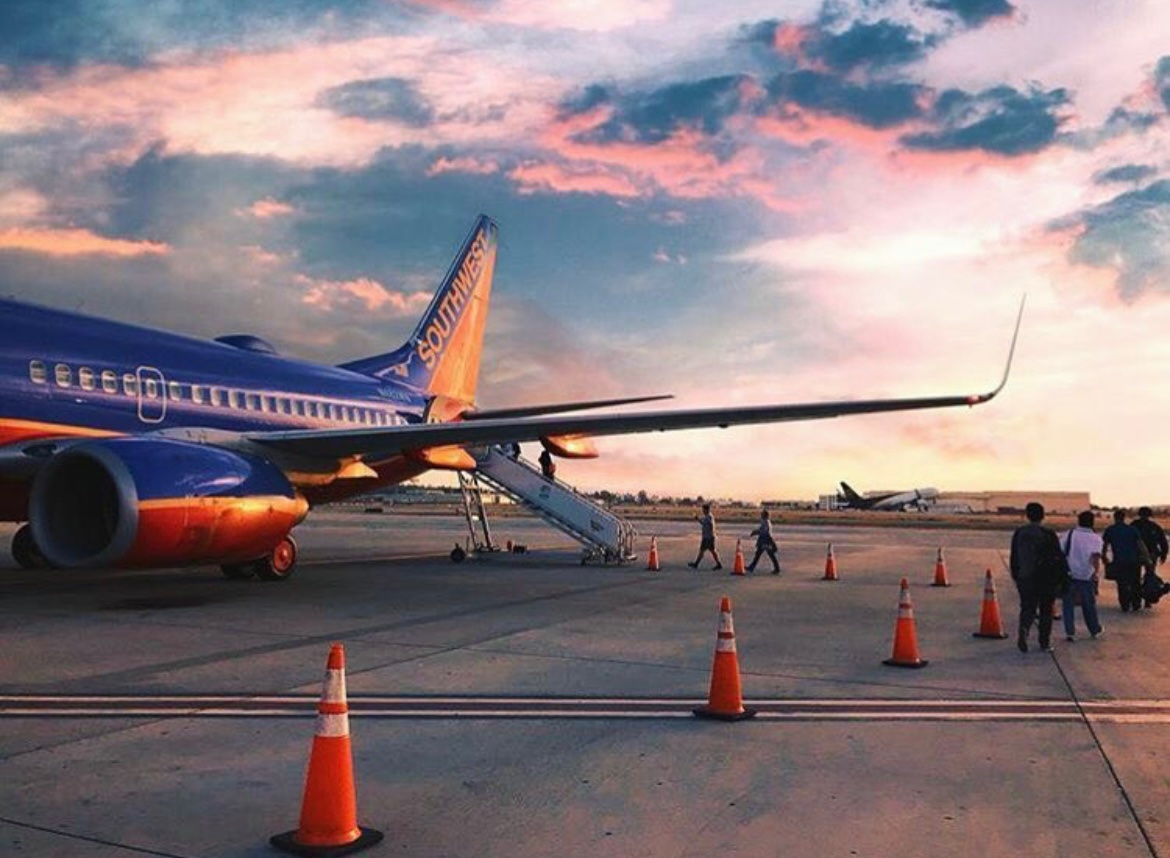 LBMarriott's tweet image. Travel shows us who we are. We fully feel like ourselves when we travel. We seek out places and experiences that reflect us.
Travel to Long Beach, CA and create lasting memories! 
#travel #airplane #southwest #airport #longbeach #hotel #marriott #photography