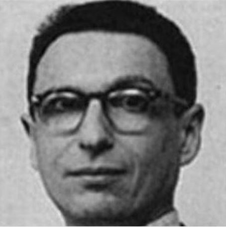 PeteDoree's tweet image. My favourite Frank Robbins story: Gil Kane was signing at a con &amp;amp; a fan told him how much he loved his work &amp;amp; hated Robbins&apos;. 
Gil closed the fan&apos;s book and said:&apos;I&apos;m not signing for someone who doesn&apos;t appreciate Frank Robbins!&apos;
Somewhere, someone has a comic signed &apos;Gil Ka&apos;!