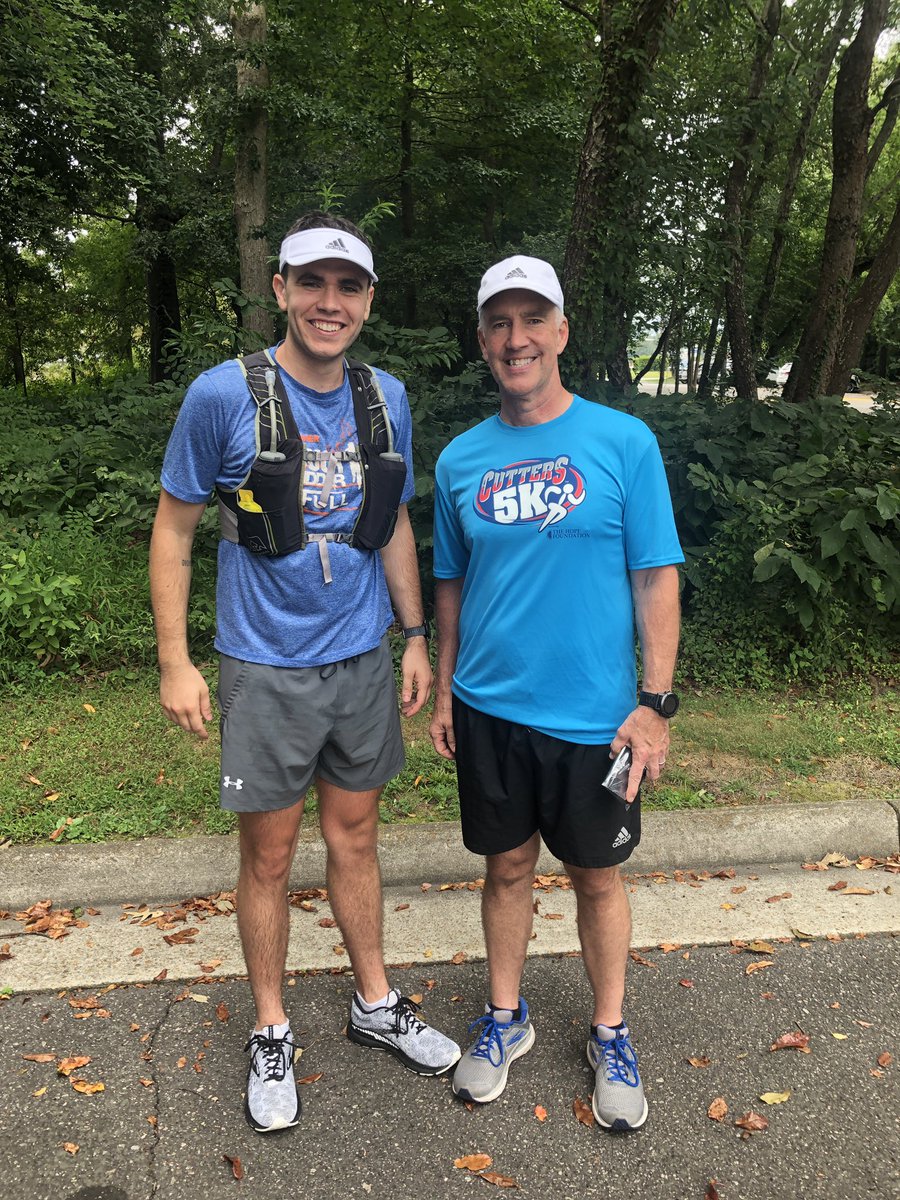 runforthe132's tweet photo. 35 miles in the bag! Colin just left on his third leg towards Trashmore in high spirits and going strong. Less than 100 miles to go!
#runforthe132 https://t.co/81eH4M1FfT
