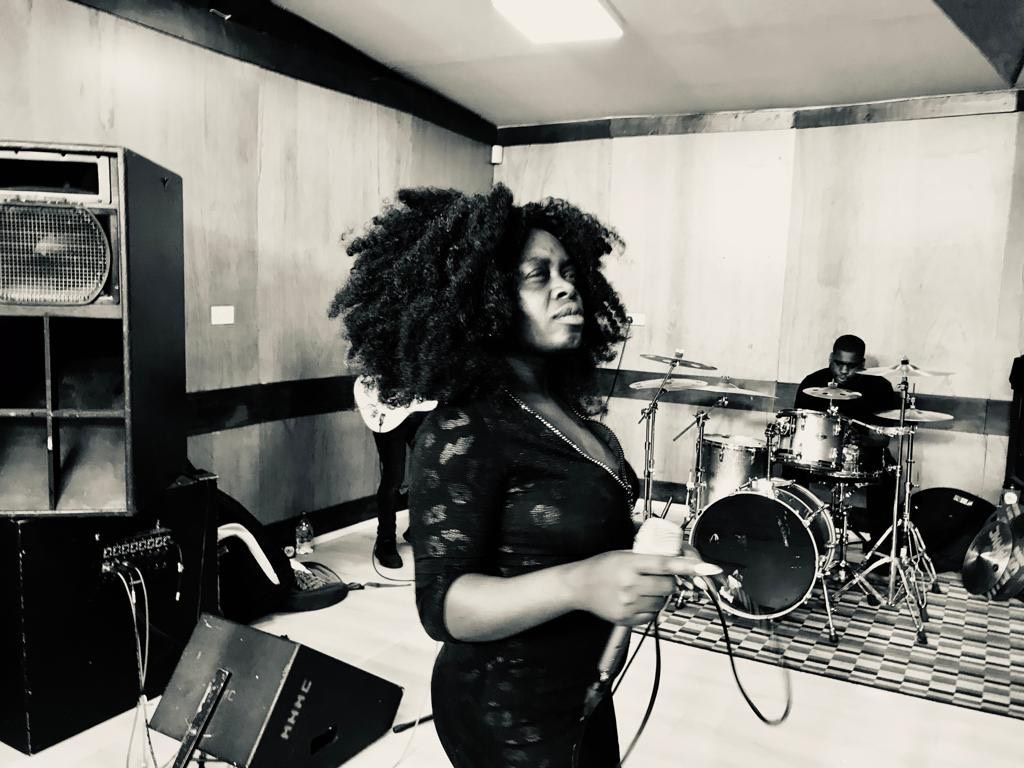 #tbt to studio time with <a href="/leegoldmusic/">Lee Gold</a> @jakelibretto @matthias_thedrummer and <a href="/sam_sharawi/">Sam Sharawi</a>. Can't wait to get back into rehearsals for gigs 🎉 🎉 🎉  The show is ready - are you?!

#Freedom #Everyday #MissBabySol #NewMusic #London #LondonGirl #Rise #Everydaysanopportunity