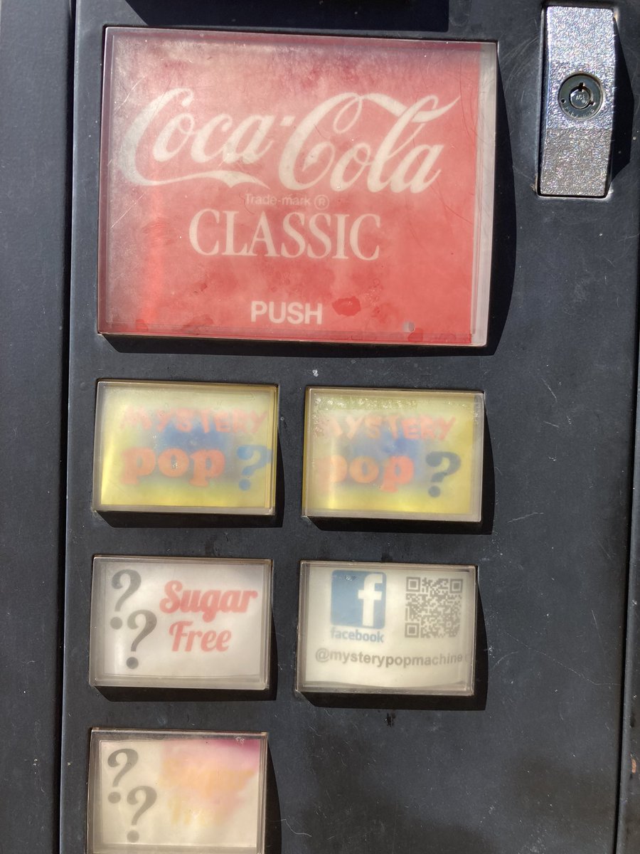 AllStarOpera's tweet image. Sooooooo we found the mystery soda machine that disappeared from Capitol Hill on a random Street in Shoreline….
