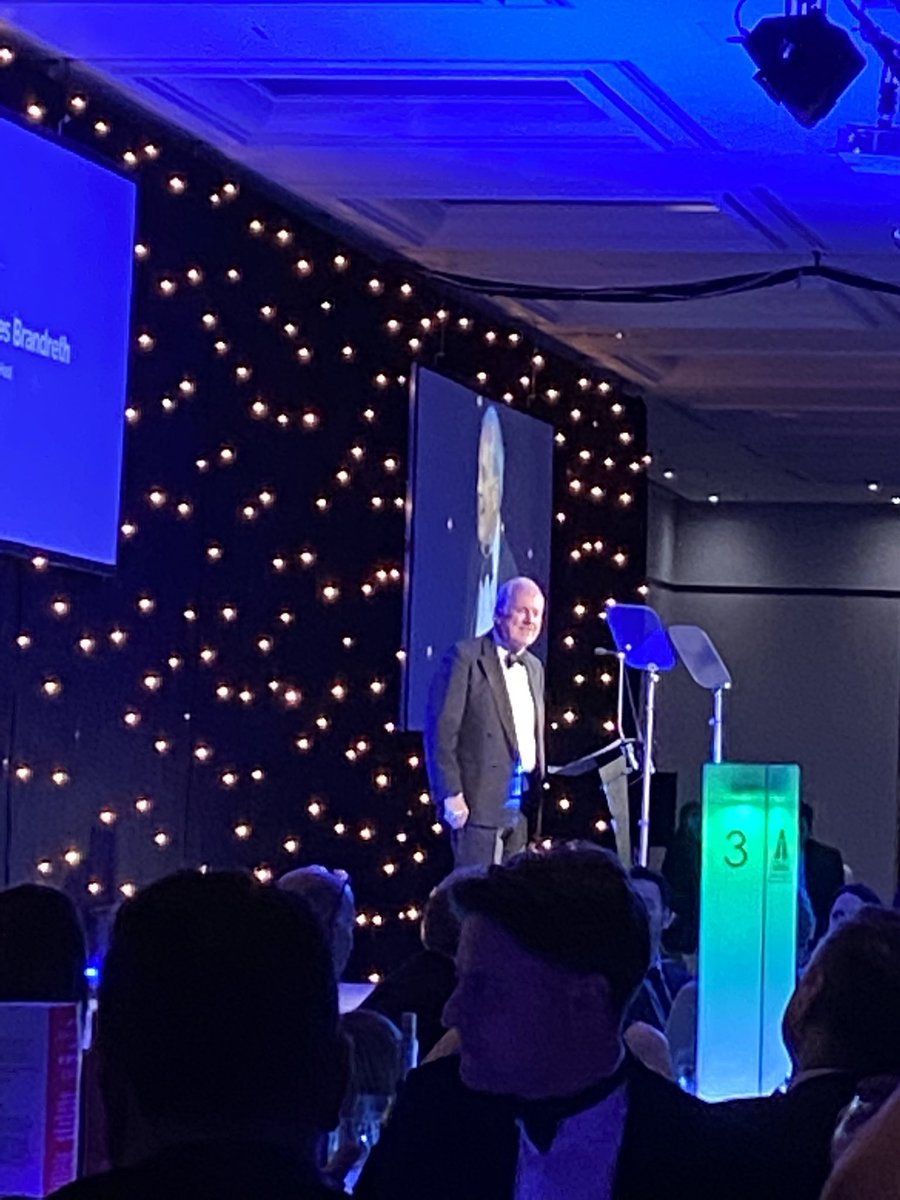 ArdinglyDining's tweet image. Hilarious #PSCAwards