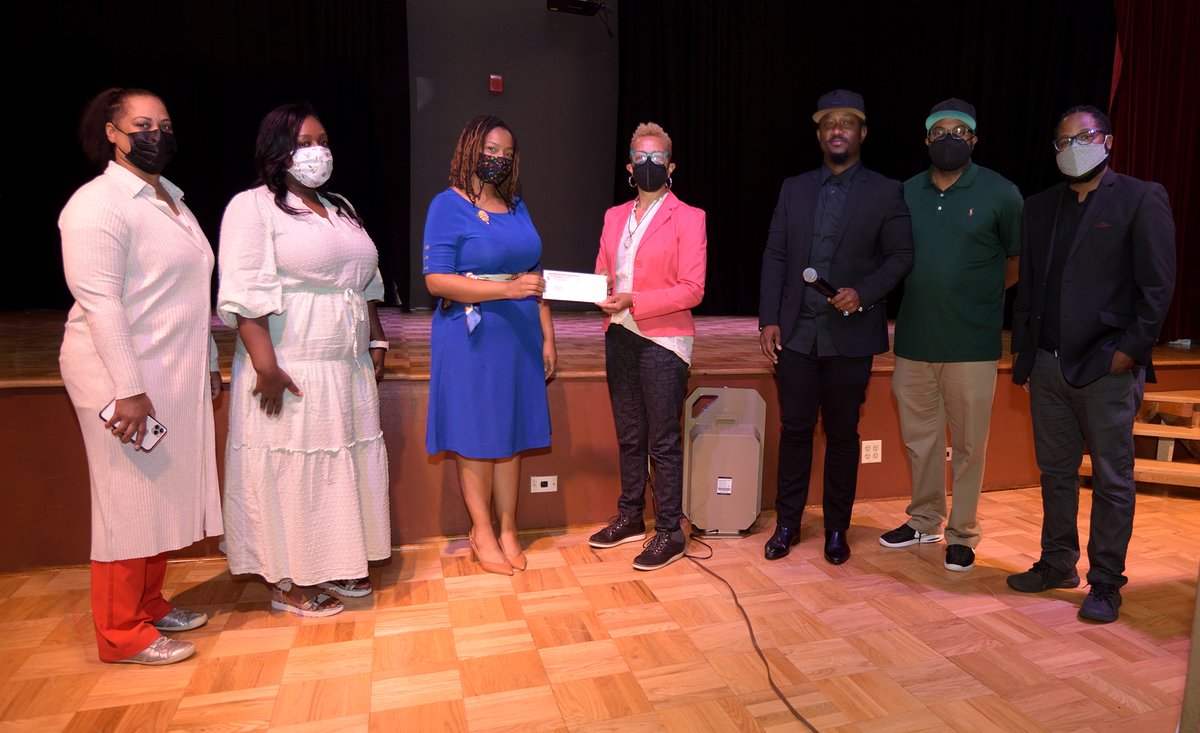 TAPrincipal's tweet photo. Today, TA's Choir, under the direction of Lulu Mupfumbu, was honored to receive a grant from The Recording Academy (Grammy Music Education Grant). This is huge for Takoma Academy and we are so delighted to have been chosen for this opportunity! God is good! #grateful #TATIGERS https://t.co/hnYpm1TYcX