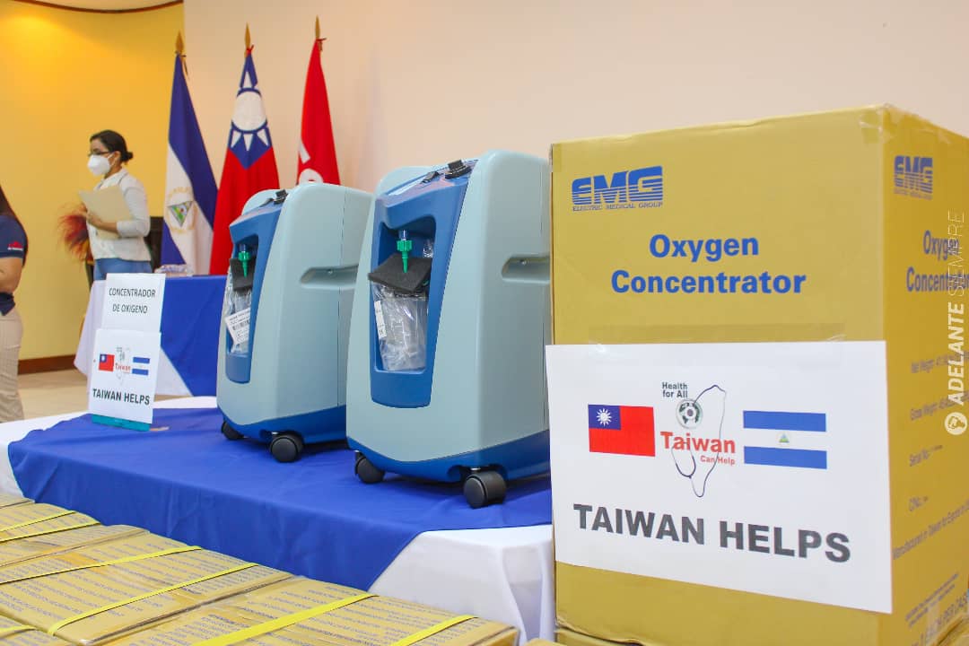 Somos2V's tweet photo. Excelente noticia Ministerio de Salud de #Nicaragua recibe 50 concentradores de oxígeno que fueron donados por el pueblo y Gobierno de #Taiwan.
#2021SoberaniaEnMiTierra https://t.co/L0jfZULtN7