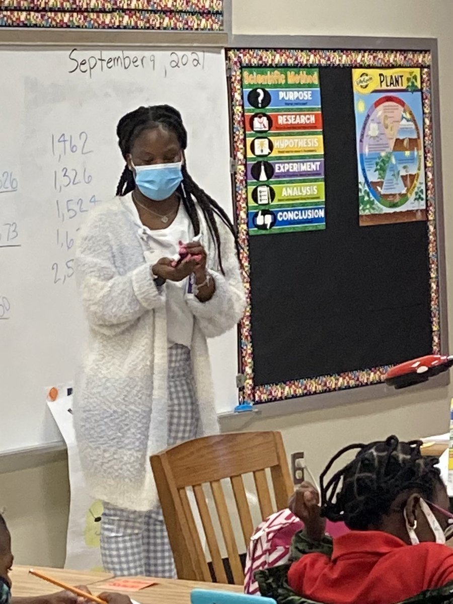 CajunJBD's tweet image. Shouting out our @AAMilneES wraparound specialist Ms Hill and our @PVAMU student teacher. They were both on it today! @PrincipalBJohns —-keep on keeping calm and moving forward! Love your positive spirit. ESO1 is here to support. @LysetteKCooper @HisdMyrna @TeamHISD