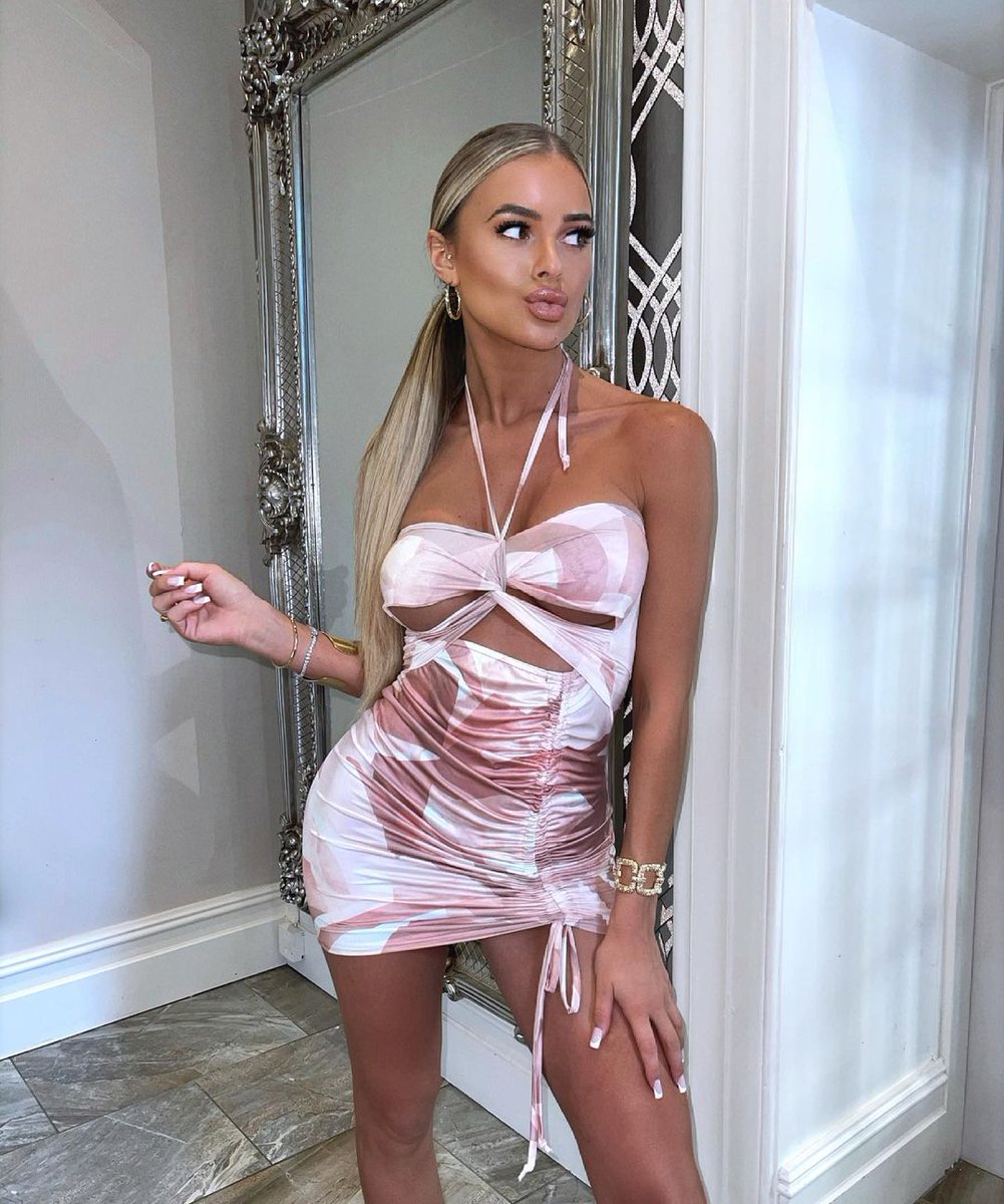 goddessbarbiecf's tweet photo. Just think. YOU could have been the one to fund My bracelets, My rings, My dress, My nails, My hair, My earrings, My makeup, My heels. STOP spending on yourself and put your money to good use by funding a hot Brat's life.

Findom Paypig humanatm slave Goddess Brat FundMylife https://t.co/Qn8pQy32wA