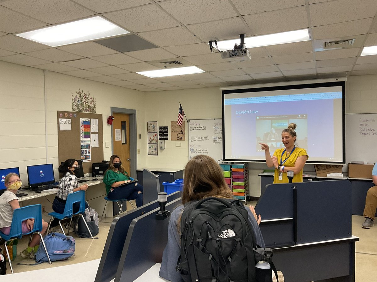 jggomezsr's tweet photo. Area 3 highlight program for today is our DMS counselors SEL lessons and anti-bullying focus this month. Ms. Schuhart and Ms. Lienen are presenting anti-bullying lessons to the entire student body. Great lessons!  #100PercentHaysCISD #StrongerTogeher #Area3Rocks https://t.co/pddCwgokXF