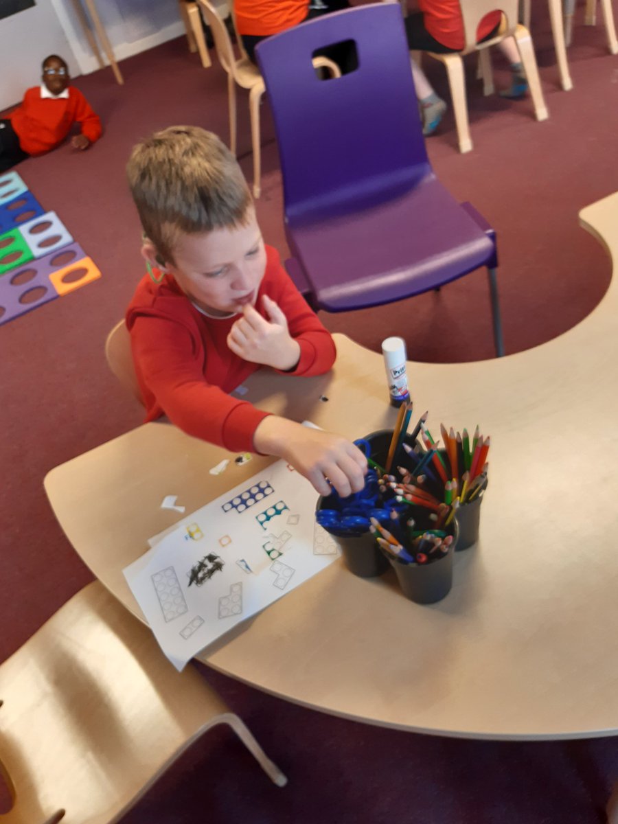 wlBlackburnPS's tweet photo. Learning Number bonds to 10 in a big way, well done A1, super listening skills and following instructions too! #wlnumeracy @RaiseScotland #STEMnation https://t.co/3KRmMofRzY