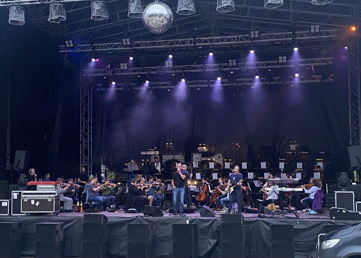 Peter Cox 💙 tweet media