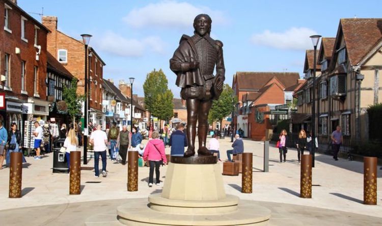 ShakespearesEng's tweet photo. Raise a glass to Shakespeare Distillery, top of the list in the Best UK Distilleries named by Tripadvisor: https://t.co/id6t9S86rZ

#BuyEatLocal #StratfordUponAvon #VisitWarwickshire https://t.co/KGGwH8IPob