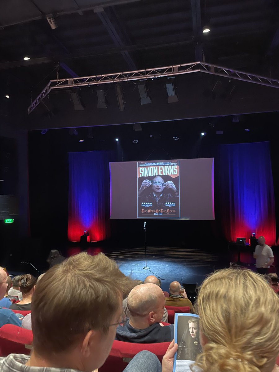 gingerfig's tweet photo. Half way through @TheSimonEvans #WorkoftheDevil show @BrewhouseLive and despite his anti-Welsh tendencies it is hilarious 😂
#nocoracleforme https://t.co/qew5ZFQWFS