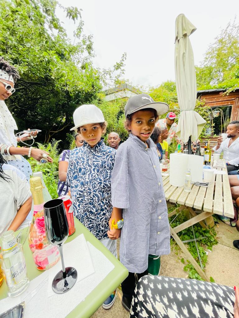LucyNamayanja's tweet photo. A very beautiful summer Party hosted by Keith Kibirango at his home with family, friends and enjoying great food .

#bankholiday #kensington
#family #friends #uk #london https://t.co/HmCwhIlzBZ