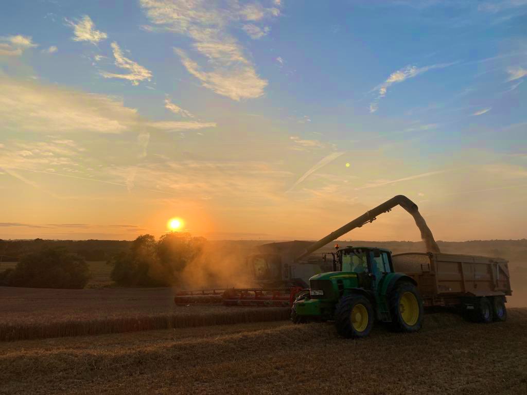 Good few weeks spent at harvest 🇬🇧 #harvest21