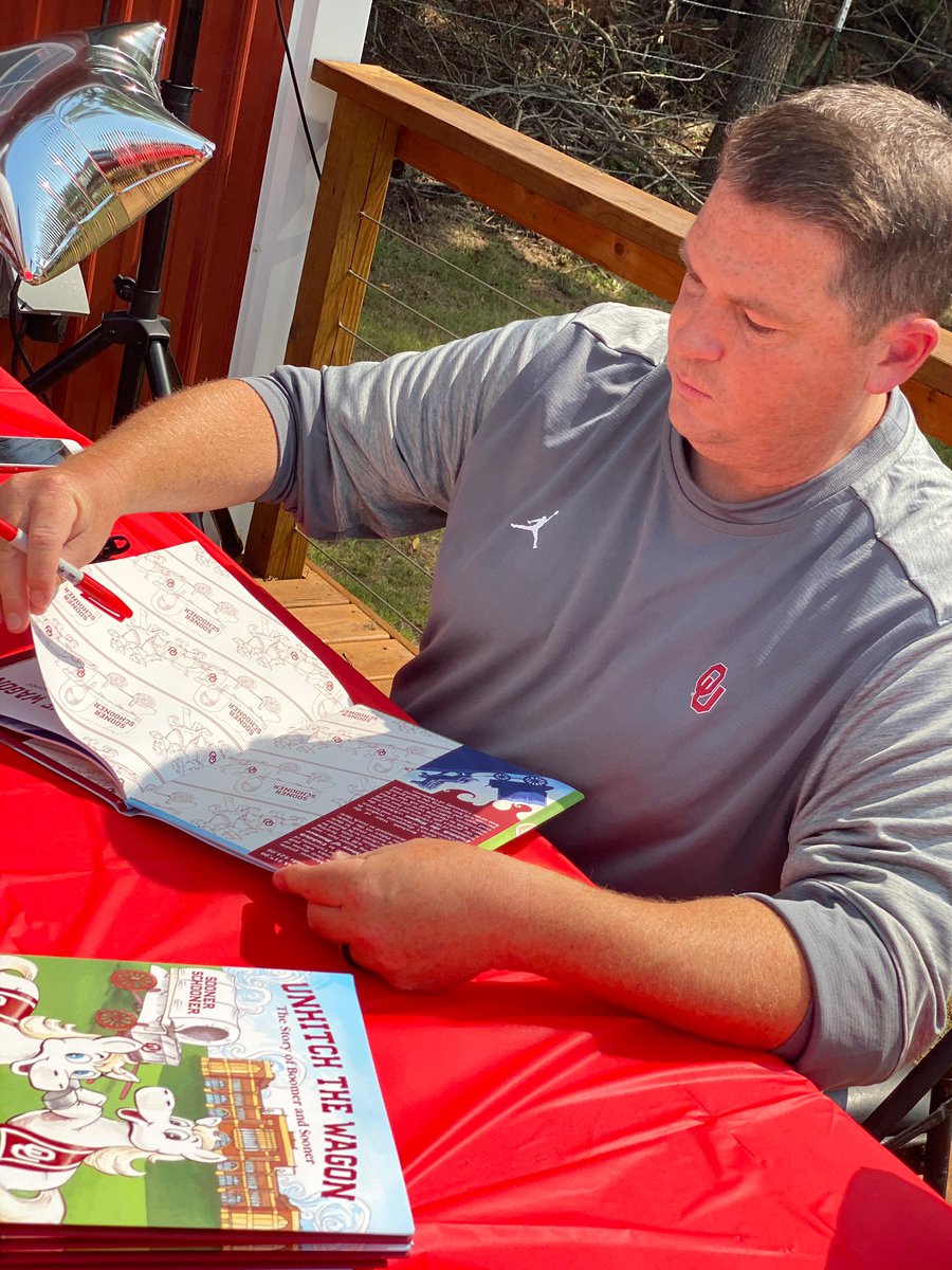 Toby Rowland (@trowou) on Twitter photo Book signing Saturday at the Campus Corner Store 1130am-1pm for โUnhitch the Wagon.โ If you get to campus early, come see me on and grab some early Christmas gifts for the kiddos. Iโll sign โem up! ๐ <a href="/OU_Bookstore/">Campus Corner Store</a> <a href="/AscendBooks/">Ascend Books</a> Book signing Saturday at the Campus Corner Store 1130am-1pm for โUnhitch the Wagon.โ If you get to campus early, come see me on and grab some early Christmas gifts for the kiddos. Iโll sign โem up! ๐ <a href="/OU_Bookstore/">Campus Corner Store</a> <a href="/AscendBooks/">Ascend Books</a>