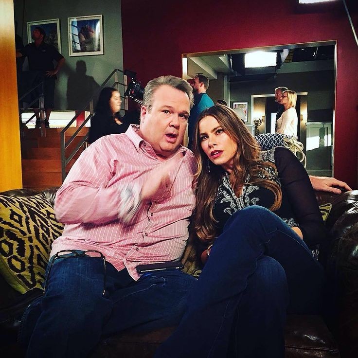 Happy bday eric stonestreet <3 