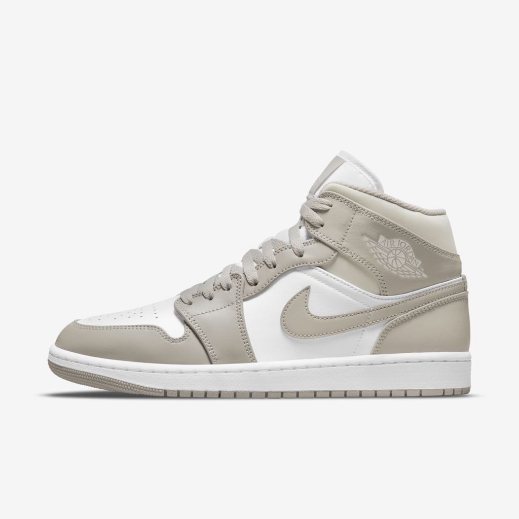 Air Jordan 1 Mid ‘Light Bone’