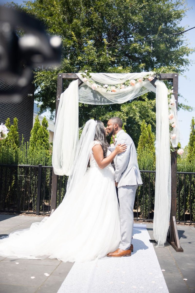 _aisx's tweet image. Mr. and Mrs. Kariem Ross 💕
I married my best friend! #BlackLove